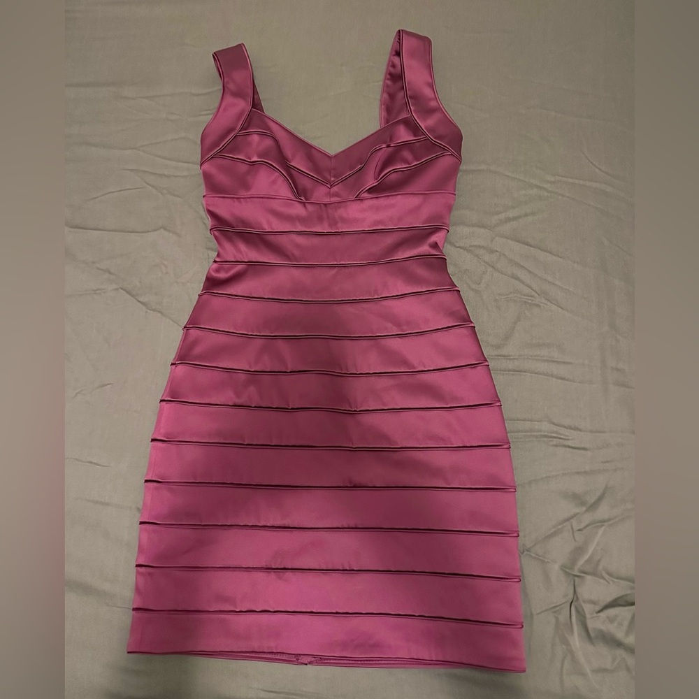 Ralph Lauren Bandage Satin
Burgundy Dress
